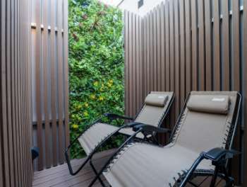 福岡県の貸切個室サウナ：脈 -MYAKU PRIVATE SAUNA- 外気浴